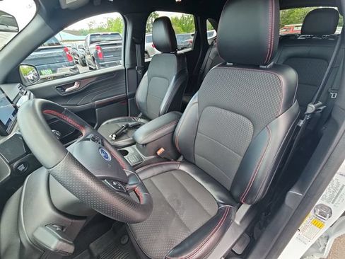 Used 2023 Ford Escape ST-Line Select AWD/4WD image 21
