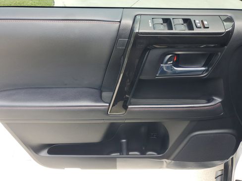 Certified 2024 Toyota 4Runner TRD Off-Road Premium w/ Off Road Premium Plus Package AWD/4WD image 19