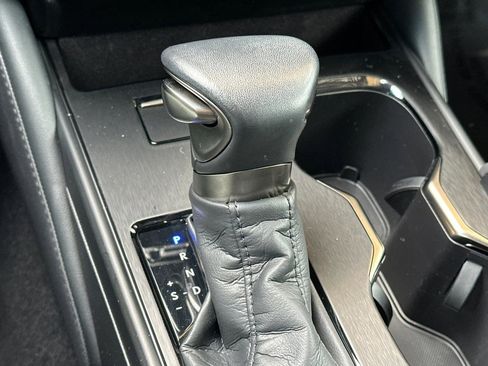 Certified 2024 Lexus ES 350 w/ Premium Package image 24