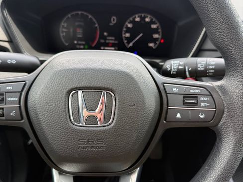 Used 2025 Honda CR-V EX image 15
