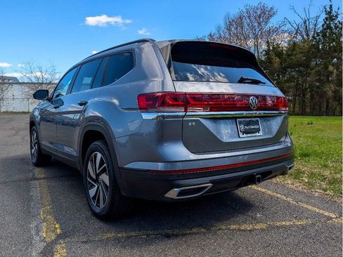Used 2024 Volkswagen Atlas SE FWD image 8