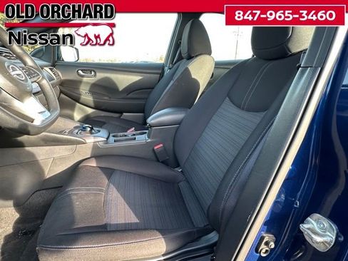 Used 2025 Nissan Leaf S image 9