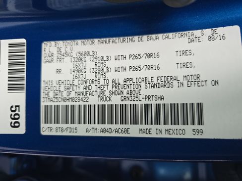 Used 2017 Toyota Tacoma TRD Off-Road w/ Tow Package image 36