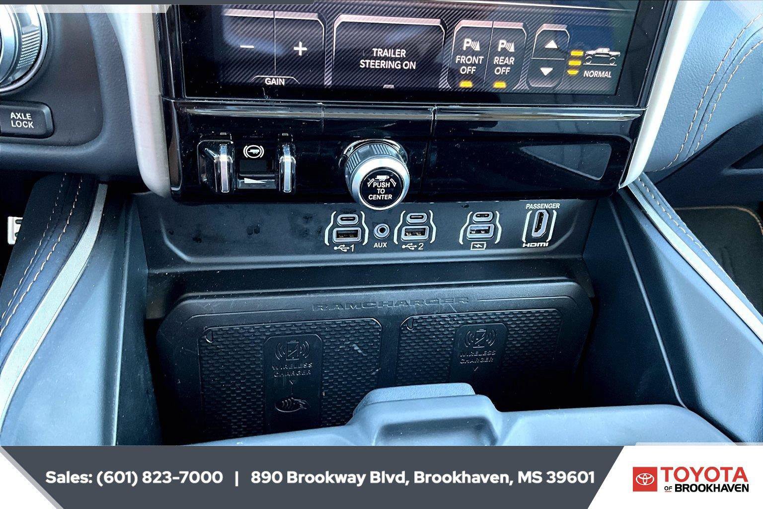 Used 2025 RAM 1500 Tungsten w/ Off Road Group AWD/4WD image 23