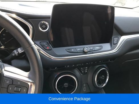 Used 2024 Chevrolet Blazer LT w/ Convenience Package FWD image 5