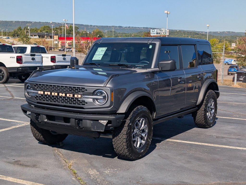 Certified 2024 Ford Bronco Badlands AWD/4WD image 3