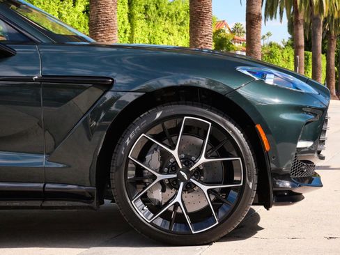 New 2026 Aston Martin DBX 707 image 4