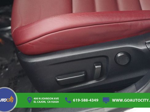Used 2019 Lexus IS 300 F Sport w/ F Sport Package RWD image 18