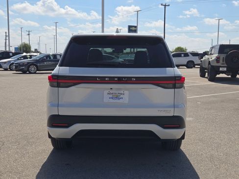 Used 2024 Lexus TX 350 AWD w/ Technology Package image 4