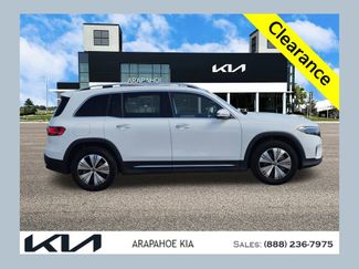 Used 2024 Mercedes-Benz EQB 300 4MATIC video 1