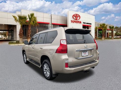 Used 2013 Lexus GX 460 w/ Comfort Plus Pkg image 6