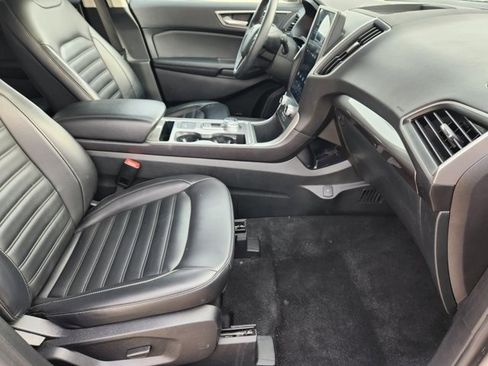 Used 2024 Ford Edge SEL image 13
