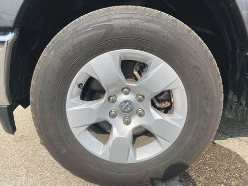 Used 2023 RAM 1500 Big Horn AWD/4WD image 31