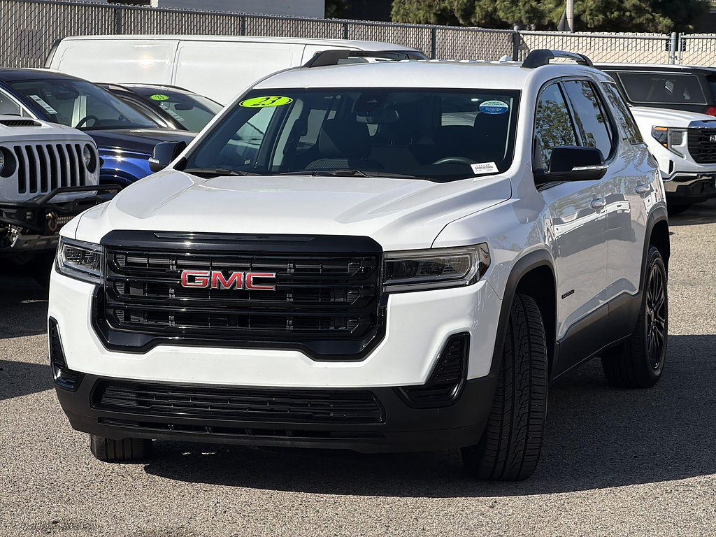 Used 2023 GMC Acadia SLE w/ Elevation Edition FWD image 3