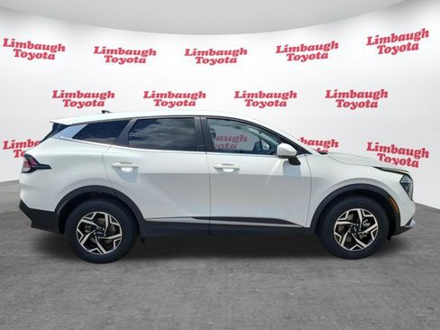 Used 2024 Kia Sportage LX AWD/4WD image 21