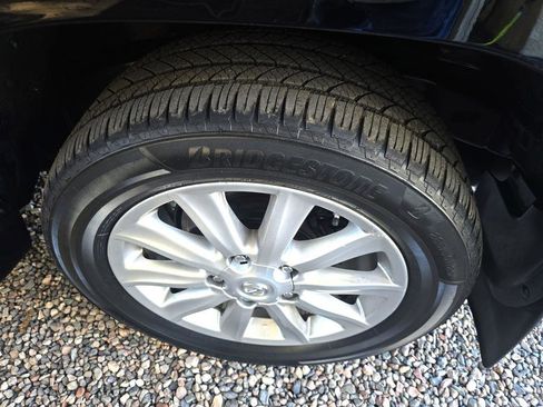 Used 2010 Lexus LX 570 4WD image 40