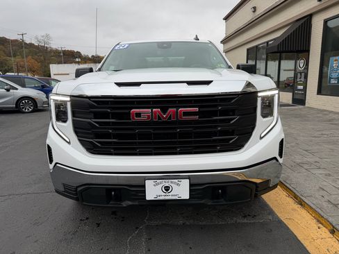 Used 2024 GMC Sierra 1500 Pro w/ Pro Value Package image 7
