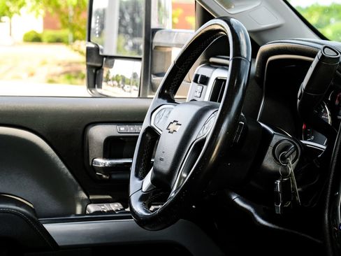 Used 2016 Chevrolet Silverado 2500 LTZ w/ Duramax Plus Package AWD/4WD image 15