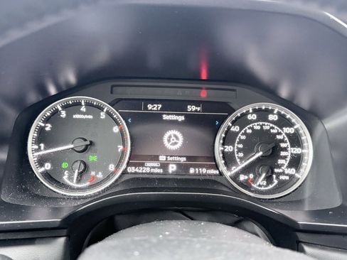 Used 2024 Mitsubishi Outlander SE image 14