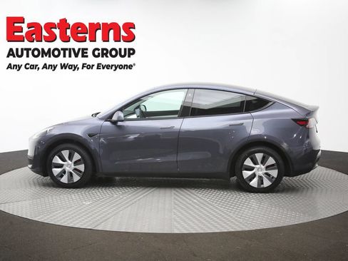 Used 2022 Tesla Model Y Long Range AWD/4WD image 55