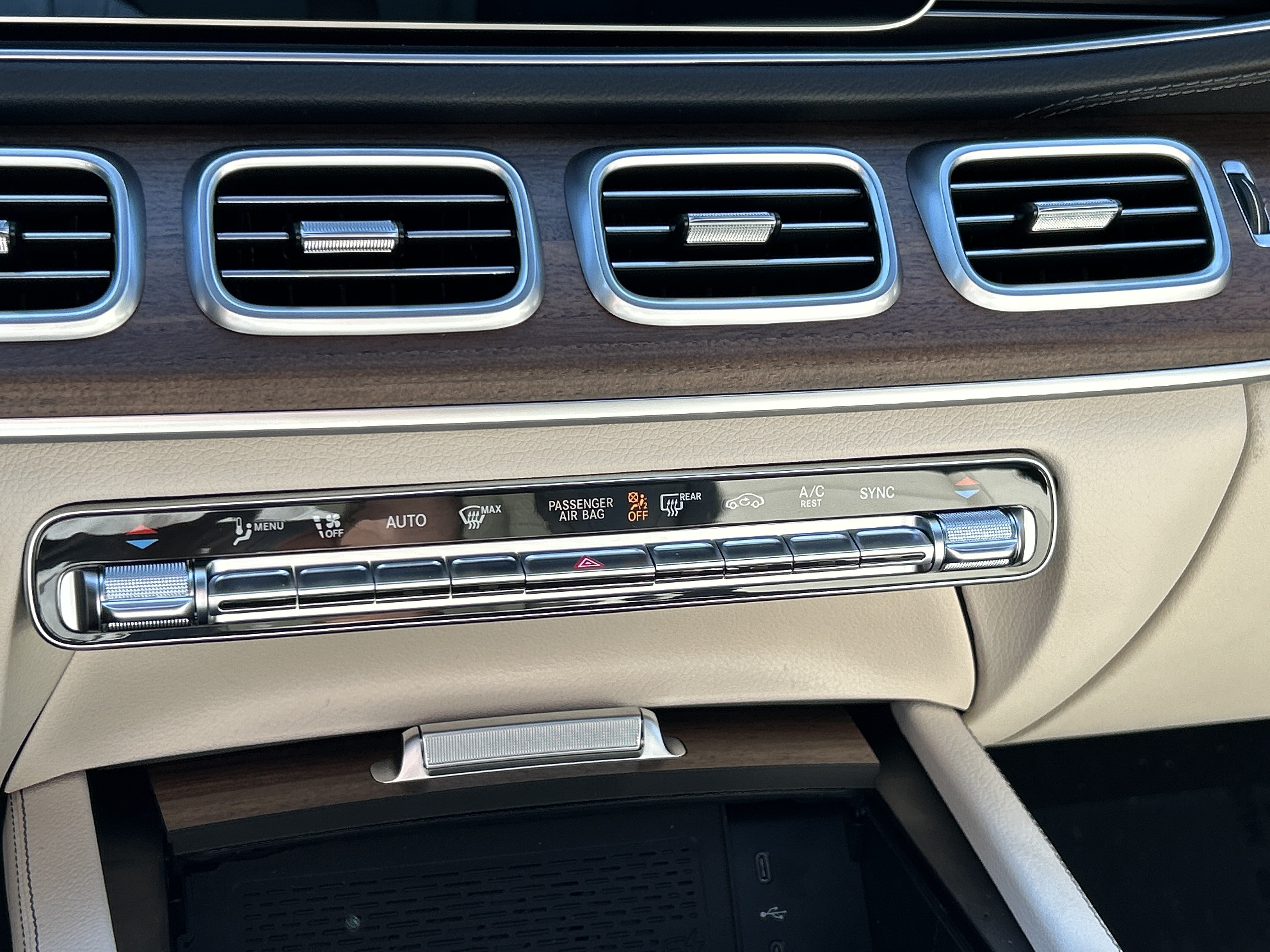 New 2026 Mercedes-Benz GLE 450 4MATIC Coupe image 29