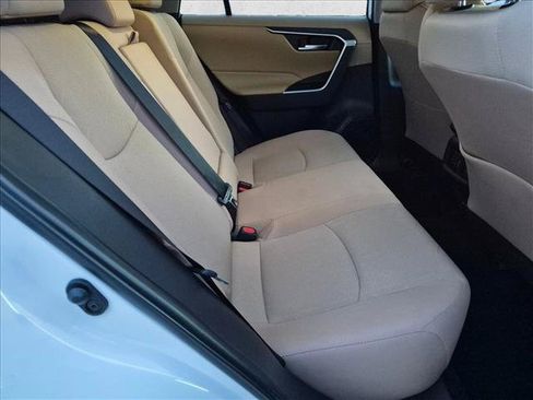 Certified 2025 Toyota RAV4 XLE FWD image 18