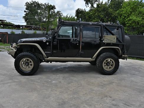 Used 2017 Jeep Wrangler Unlimited Sport w/ Quick Order Package 24S AWD/4WD image 7