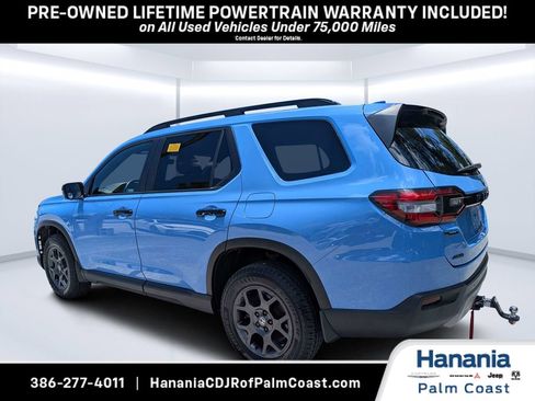 Used 2023 Honda Pilot TrailSport image 5