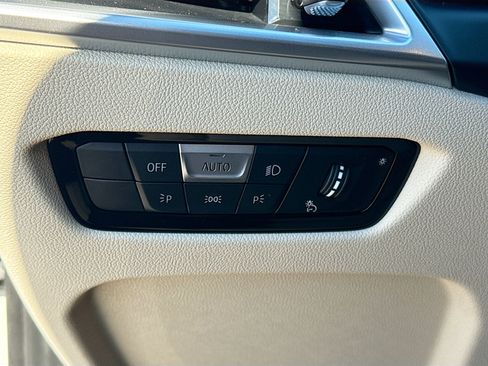 New 2026 BMW 330i Sedan w/ M Sport Package image 37