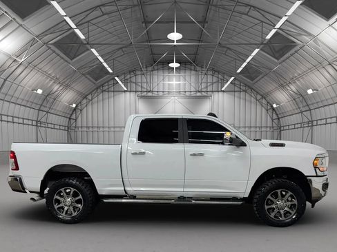 Used 2020 RAM 2500 Big Horn w/ Level 1 Equipment Group AWD/4WD image 7