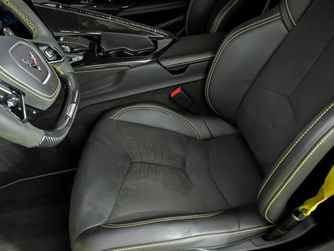 Used 2024 Chevrolet Corvette Z06 w/ Z07 Performance Package RWD image 19