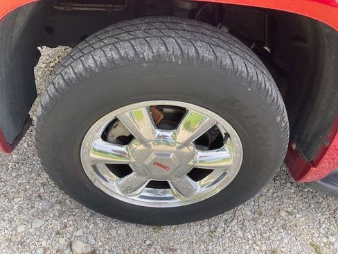 Used 2004 GMC Envoy SLE w/ Preferred Equipment Group image 11