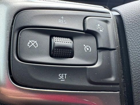 Used 2022 Chevrolet Silverado 1500 Custom w/ Safety Confidence Package RWD image 17