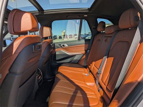 Used 2019 BMW X5 xDrive40i w/ M Sport Package image 7