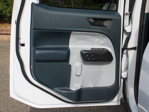 Used 2025 Ford Maverick XLT w/ Equipment Group 302A image 34