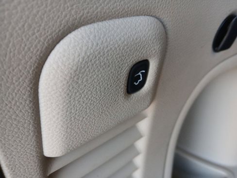 Certified 2022 Jeep Grand Cherokee Limited w/ Trailer Tow Group IV image 29