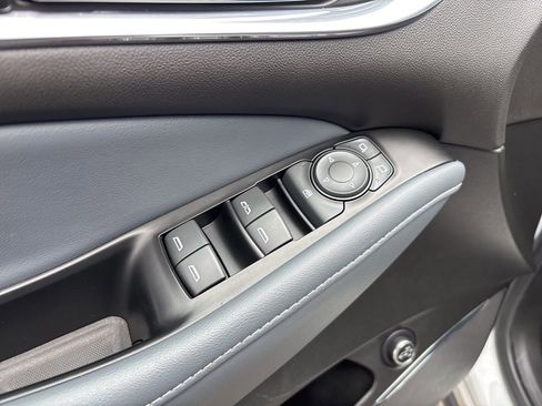 Used 2022 Buick Enclave Essence w/ Trailering Package, 5000 lbs. image 14