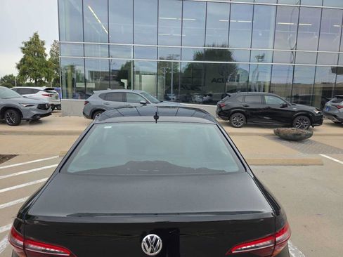 Used 2019 Volkswagen Jetta SE FWD image 5