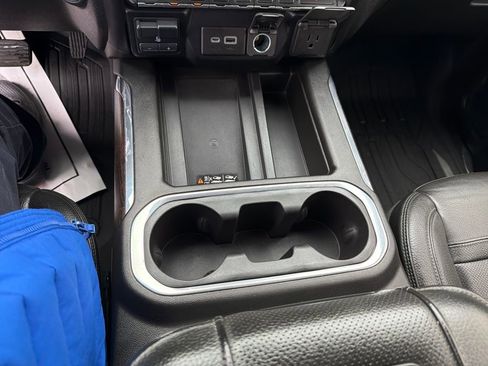 Used 2021 GMC Sierra 2500 Denali w/ Denali Ultimate Package image 23