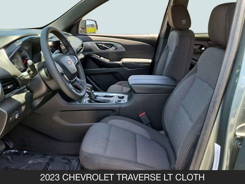 Used 2023 Chevrolet Traverse LT FWD image 14