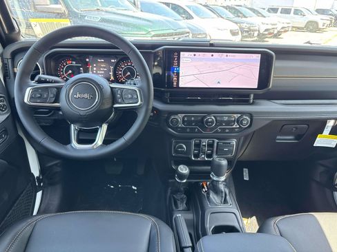 New 2026 Jeep Wrangler Unlimited Sahara AWD/4WD image 9