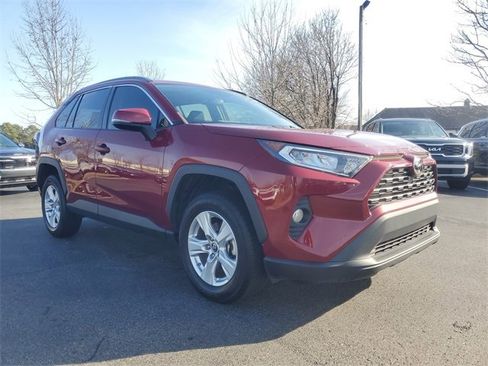 Used 2019 Toyota RAV4 XLE image 3