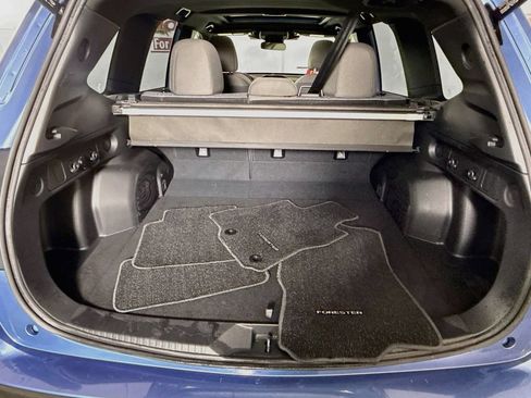 Certified 2025 Subaru Forester Premium AWD/4WD image 28