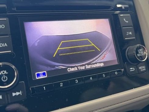 Used 2021 Honda HR-V LX image 4