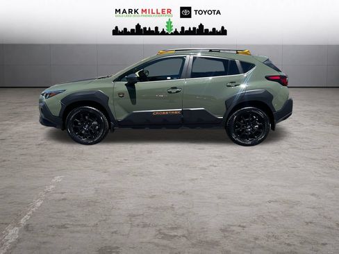 Used 2025 Subaru Crosstrek 2.5i Wilderness AWD/4WD image 2