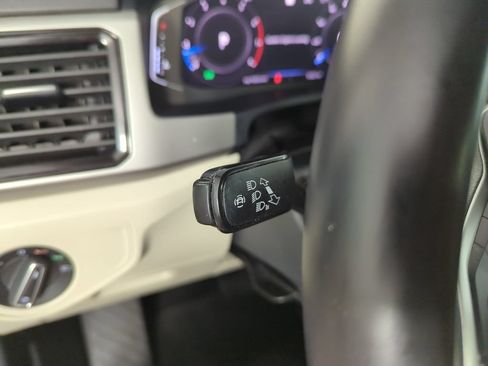 Used 2021 Volkswagen Atlas SEL Premium AWD/4WD image 20