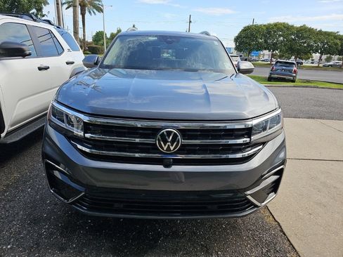 Used 2022 Volkswagen Atlas SEL Premium AWD/4WD image 2