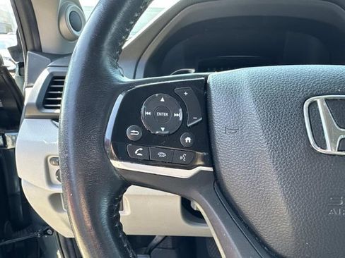 Used 2021 Honda Pilot Touring image 15