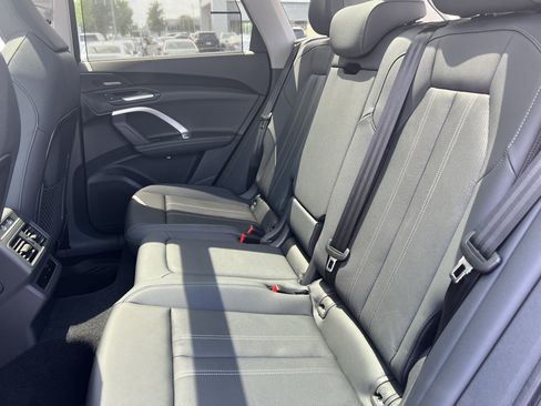 Used 2026 Audi Q5 Premium AWD/4WD image 33