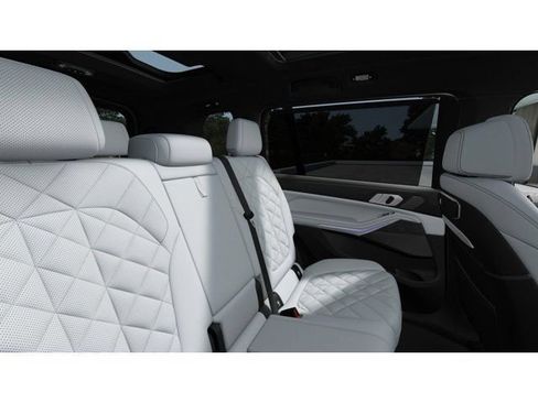 New 2027 BMW X7 xDrive40i w/ M Sport Package AWD/4WD image 12